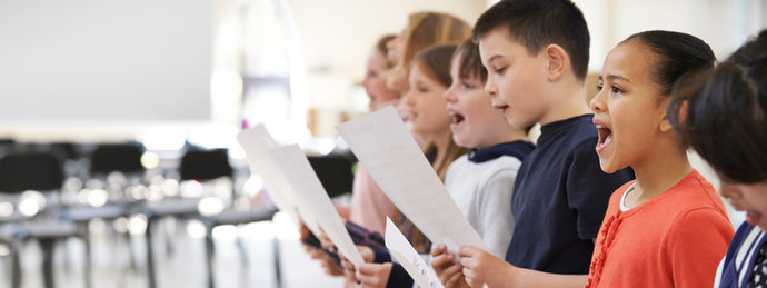 The Benefits of Using a PA System with a Microphone in Schools and Auditoriums